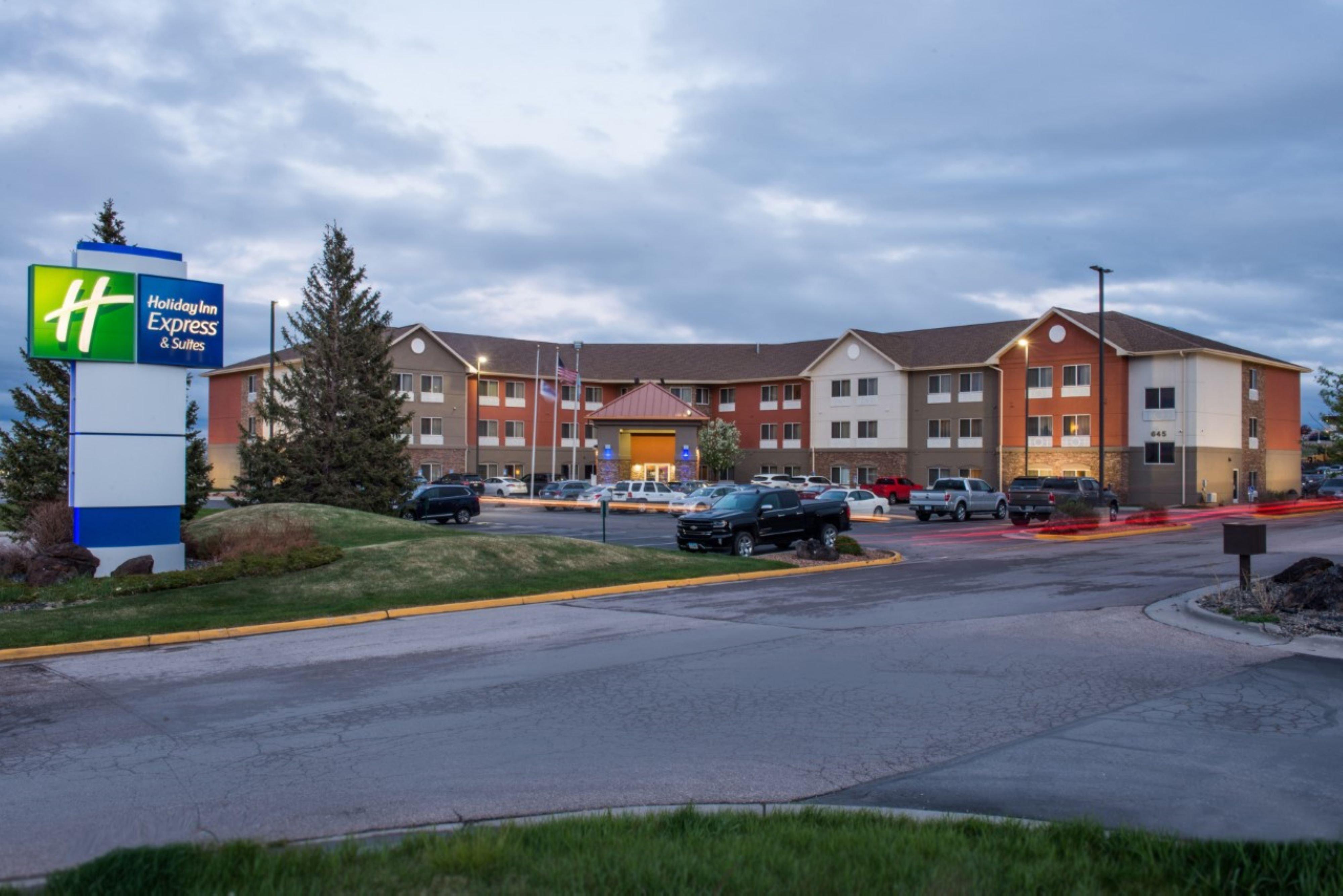 Holiday Inn Express & Suites Rapid City, An Ihg Hotel Exteriör bild